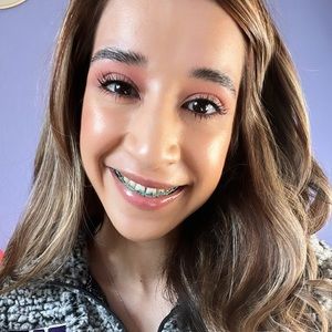 Meet your Posher, Itzel